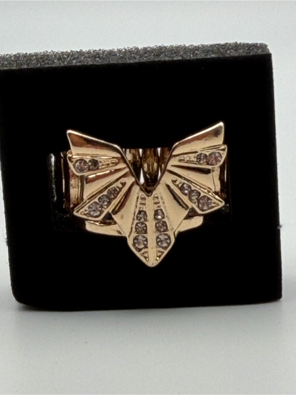 NWT paparazzi Extra Empirical Gold-Tone Stretch Ring Art Deco Wing Fan Goth